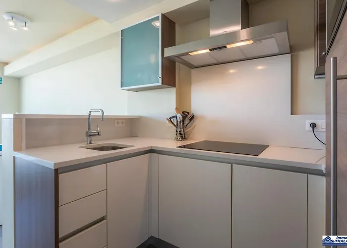 Апартаменты Alexy 0201 - 2 Bedrooms 4p - Sea View - Cosy And Comfy Коксейде